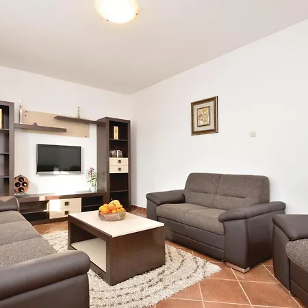 Beautiful In With Wifi بيت للعطل *